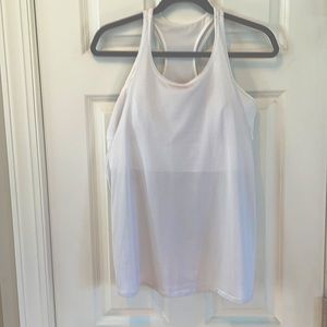 Lululemon White Mesh Racerback 26”TankWith Built-in Bra and Removable Pads